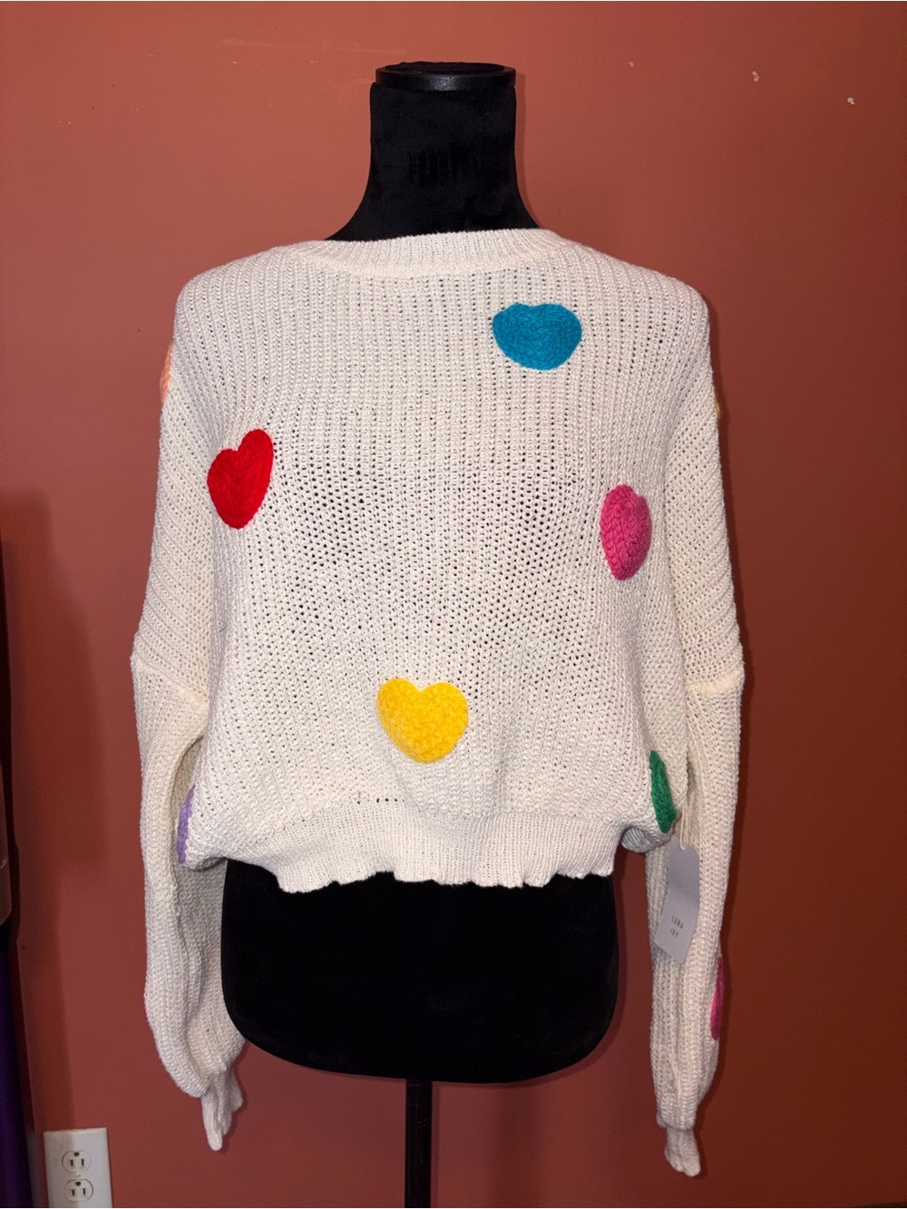 Women's Cream Heart-Appliquรฉ Knit Sweater